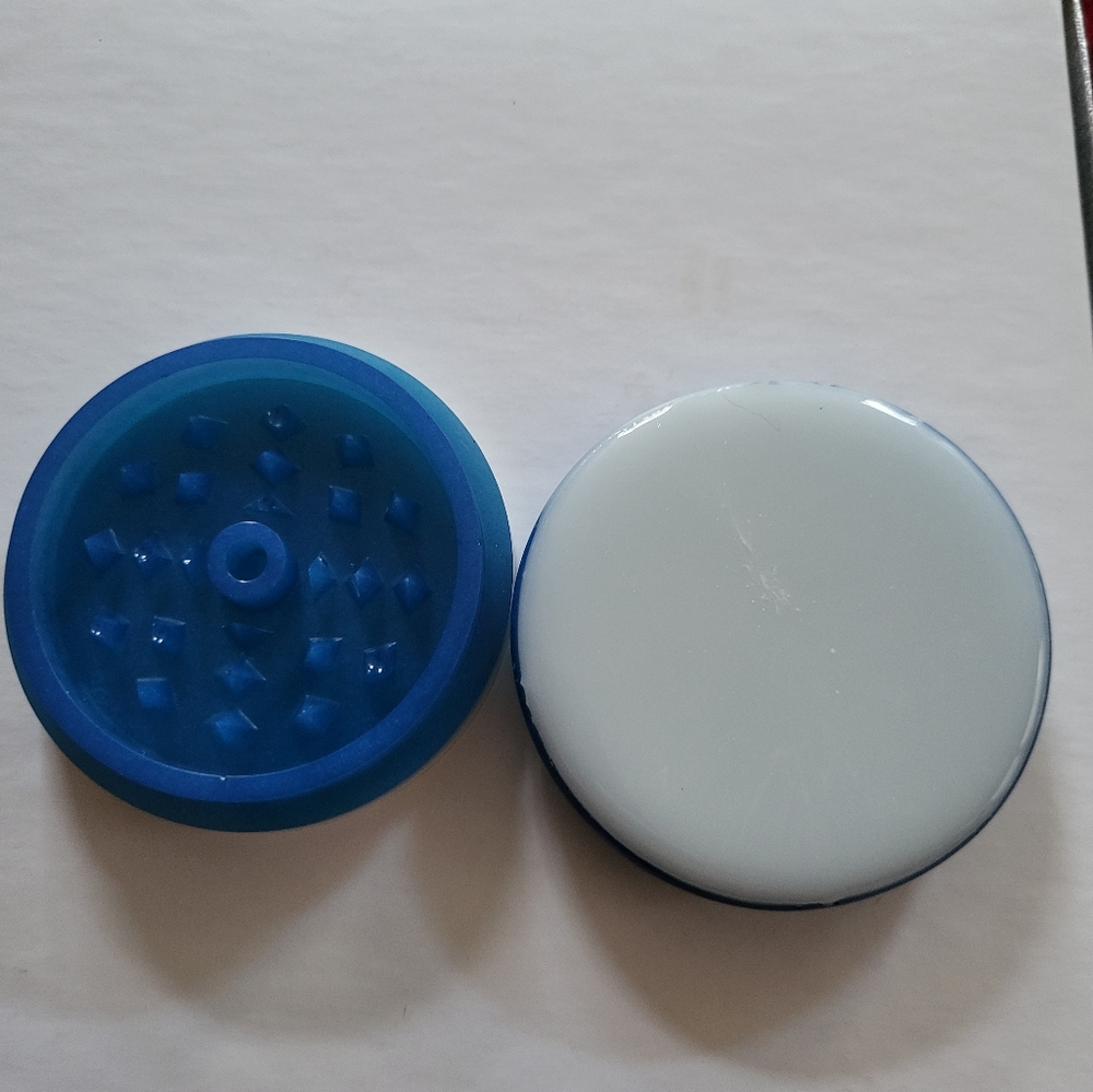 Epoxy resin herb grinder Glows on the dark